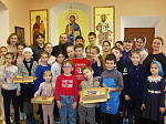 В Духовно-просветительском центре с. Верхний Мамон прошел мастер-класс по росписи имбирных пряников