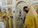 Епископ Россошанский и Острогожский Дионисий возглавил воскресное богослужение в Спасском Костомаровском женском монастыре