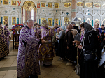 В праздник Воздвижения Креста Господня Правящий Архиерей совершил Литургию в Свято-Ильинском кафедральном соборе города Россоши