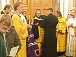 Епископ Дионисий совершил всенощное бдение в Свято-Троицком соборе Серафимо-Дивеевского монастыря