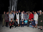 Ученики Волчанской школы у братской могилы зачитали поимённый список погибших освободителей села