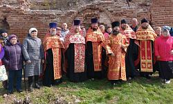 Духовное единение: молебные пения совершены в селах Верхний Ольшан и Новая Осиновка Острогожского церковного округа