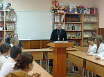 Представители Острогожского благочиния провели встречу со студентами медицинского колледжа в рамках Всероссийской недели семьи