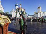 Епископ Россошанский и Острогожский Дионисий сослужил Святейшему Патриарху Кириллу за всенощным бдением в Троице-Сергиевой лавре