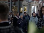 В канун Великой Субботы епископ Дионисий совершил утреню с чином погребения в Свято-Ильинском кафедральном соборе города Россоши