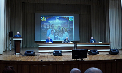 Секретарь епархии посетил сессию Совета народных депутатов Россошанского района