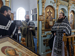 В среду второй седмицы Великого поста епископ Дионисий совершил Литургию Преждеосвященных Даров и диаконскую хиротонию в Казанском храме поселка Каменка