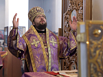В субботу первой седмицы Великого поста Правящий Архиерей совершил Литургию в Троицком храме пгт Подгоренский