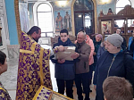 В храме Успения Пресвятой Богородицы г. Калач помогли мальчику с проблемами зрения