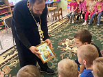 Настоятель Михайло-Архангельского храма с. Воронцовка посетил детский сад