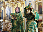 В Свято-Тихоновском соборном храме города Острогожска встретили праздник Пятидесятницы