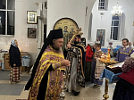 В день Воздвижения Честного и Животворящего Креста Господня в Казанском храме Павловска прошли праздничные богослужения