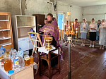 В молитвенной комнате села Волошино Острогожского района совершено освящение меда нового урожая