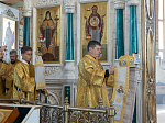 В праздник Крещения Руси епископ Дионисий совершил Божественную литургию в Свято-Ильинском кафедральном соборе города Россоши