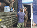 Епархиальным отделом по приграничному сотрудничеству организована поставка питьевой воды мирному населению Лисичанска и Северодонецка