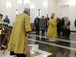 В день памяти Собора трех великих святителей Архипастырь совершил Божественную литургию в храме Всемилостивого Спаса г. Россошь