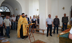 Совещание аграриев Калачеевского района началось с молитвы в храме Святой Живоначальной Троицы села Новомеловатка