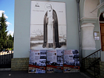 У Тихоновского собора начала работу выставка посвященная 75-летию ВОВ