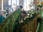 В канун праздника Святой Троицы Преосвященнейший епископ Дионисий совершил всенощное бдение в Свято-Ильинском кафедральном соборе г. Россошь