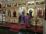 В Свято‑Тихоновском соборном храме города Острогожска совершен чин Воздвижения Креста Господня
