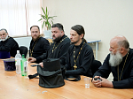 Благочинный Калачеевского церковного округа иерей Иоанн Суздальцев возглавил работу собрания духовенства благочиния
