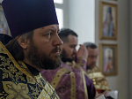 В понедельник третьей седмицы Великого поста Правящий Архиерей совершил Литургию Преждеосвященных Даров в храме святителя Митрофана Воронежского села Верхний Мамон