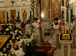 В праздник Светлого Христова Воскресения глава Россошанской епархии возглавил торжественное богослужение в Свято-Ильинском кафедральном соборе г. Россоши