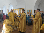 Епископ Дионисий совершил Божественную литургию в Никольском храме с. Урыв – Покровка Острогожского благочиния