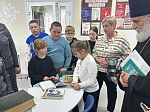 Протоиерей Евгений Сорокин провел увлекательное занятие о первой печатной книге на Руси в рамках Дня православной книги