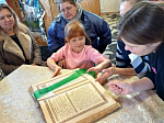 Воспитанники воскресной группы при храме Архистратига Божия Михаила села Воробьевка познакомились с историей книгопечатания на Руси