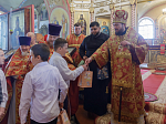 Епископ Россошанский и Острогожский Дионисий возглавил Божественную литургию в храме Архистратига Божия Михаила города Острогожска