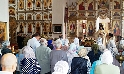 В Свято-Митрофановском храме села Верхний Мамон молитвенно отметили престольный праздник