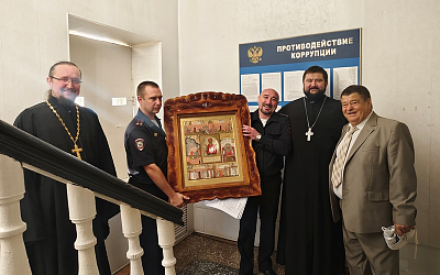В отдел РУВД по Острогожскому району была принесена чтимая икона Божией Матери «Знамение» Павловская