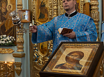 В праздник Казанской иконы Божией Матери Преосвященнейший епископ Дионисий совершил Литургию в Казанском храме пгт. Каменка