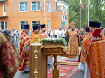 Епископ Дионисий возглавил Божественную литургию на территории Верхнемамонского казачьего кадетского корпуса с. Гороховка и совершил закладку камня в основание храма