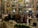 В канун праздника Воздвижения Креста Господня Преосвященнейший епископ Дионисий совершил всенощное бдение в Ильинском кафедральном соборе города Россоши