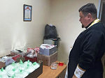 Иерей Иоанн Суздальцев благословил волонтеров перед отправкой гуманитарного груза в зону проведения специальной военной операции