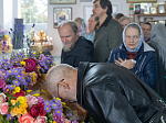 Правящий Архиерей совершил Божественную литургию в храме сщмч. Петра, митрополита Крутицкого, и освятил колокола для храмовой звонницы на малой родине святого