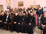 Правящий Архиерей встретился с родителями и воспитанниками воскресной школы «Добро» при Свято-Ильинском кафедральном соборе города Россоши