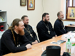 Благочинный Калачеевского церковного округа иерей Иоанн Суздальцев возглавил работу собрания духовенства благочиния