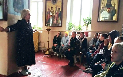 В воскресной группе села Петропавловка состоялось занятие, посвященное преподобному Сергию Радонежскому