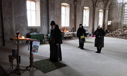 В храме святителя Николая Мирликийского села Ширяево Калачеевского района молитвенно отметили престольный праздник