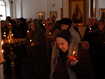 В четверг первой седмицы Великого поста Преосвященнейший епископ Дионисий совершил повечерие с чтением Великого канона прп. Андрея Критского в Тихоновском соборном храме г. Острогожска