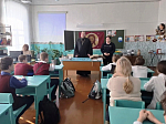 Клирик Острогожского церковного округа провел урок мужества для учащихся МКОУ Хохол-Тростянская ООШ