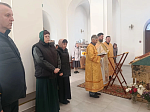В храме Святой Живоначальной Троицы села Новомеловатка состоялся благодарственный молебен: жители вознесли молитву о благодеяниях Божиих
