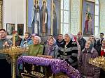 В храмах Богучарского благочиния поздравили прихожан старшего поколения с Днем пожилого человека