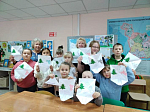 Воспитанники Воскресной школы Петропавловского храма написали письма для участников спецоперации