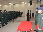 Священник поздравил курсантов с принятием воинской присяги