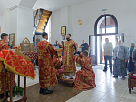 В Неделю 6-ю по Пасхе, о слепом, епископ Дионисий совершил Божественную литургию в Воскресенском соборе Белогорского мужского монастыря