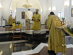 В день памяти Собора трех великих святителей Архипастырь совершил Божественную литургию в храме Всемилостивого Спаса г. Россошь